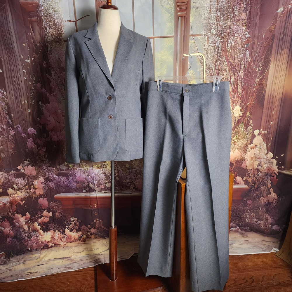 L Vintage Levi Strauss & Co Gray 2-Piece Pant Suit Set, Size 16 (Vintage)